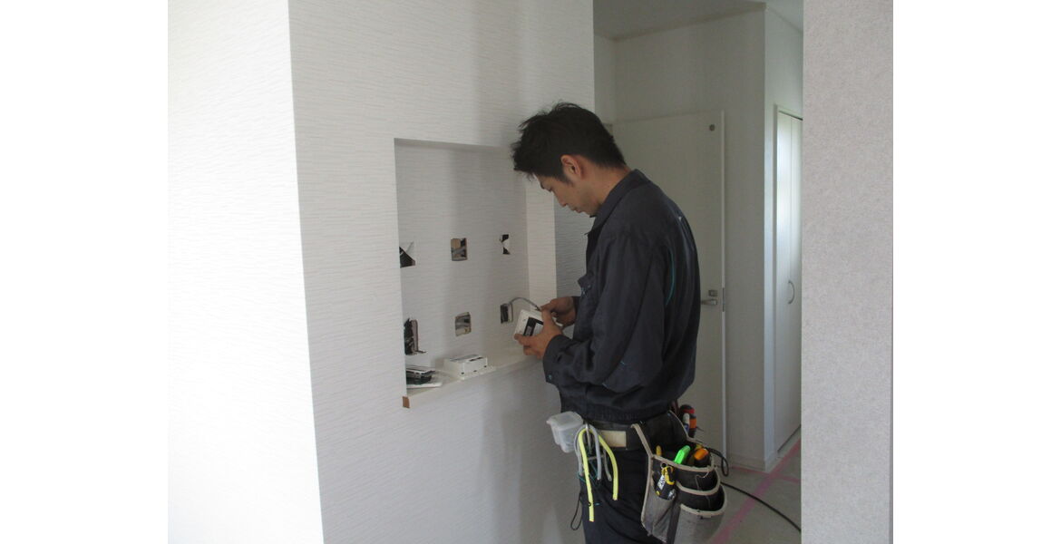 仕上げ作業_器具付け