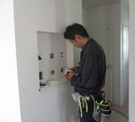 仕上げ作業_器具付け